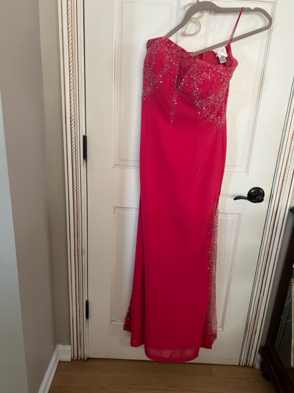 HOT PINK STRAPLESS GOWN - Picture 8 of 11